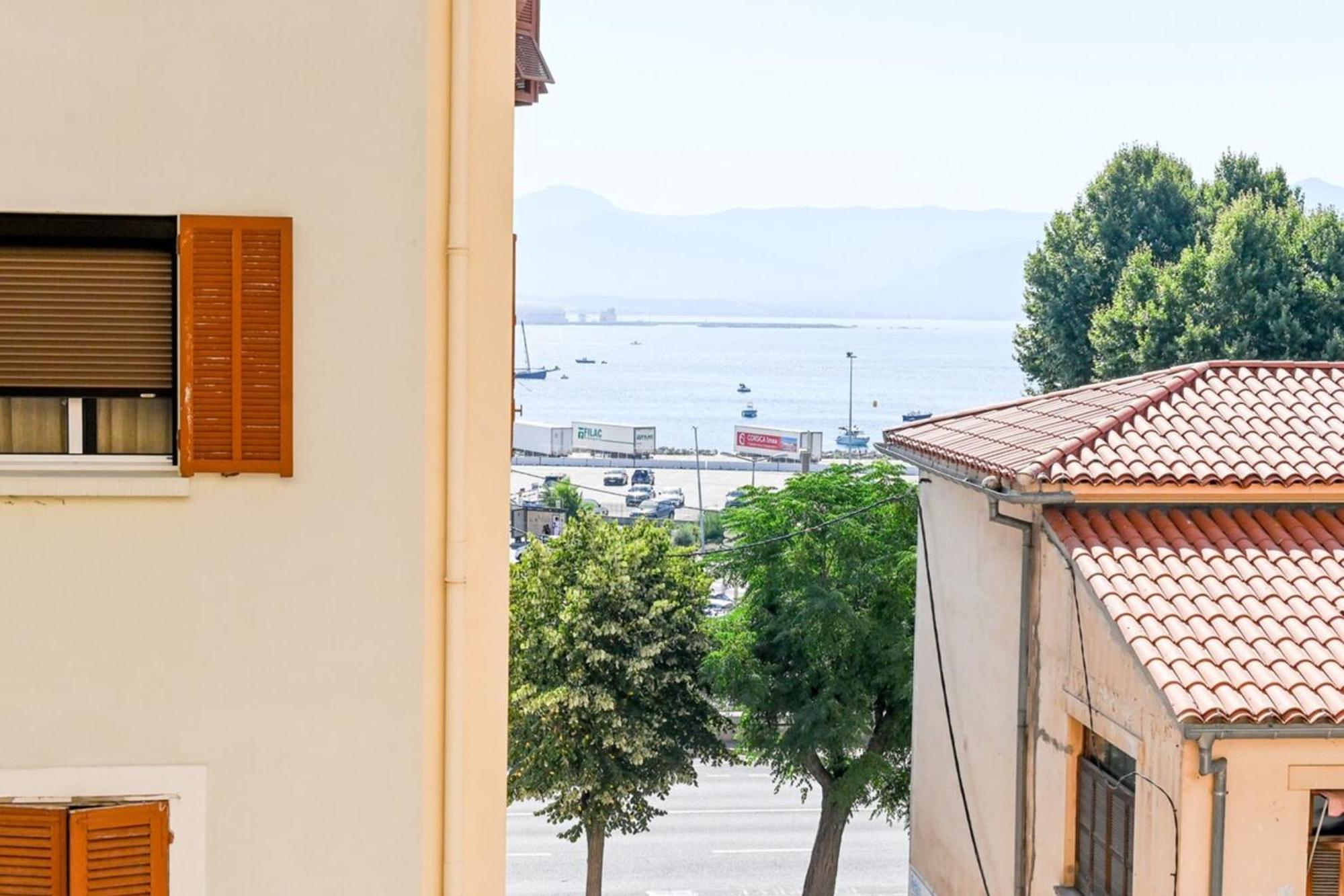 New! ALBA, central, mer à 50m, wifi - Ajaccio Ajaccio  Exterior foto